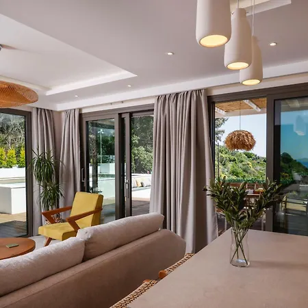 Вилла Divinum Mare Luxury Palaiochori (Kerkyra)