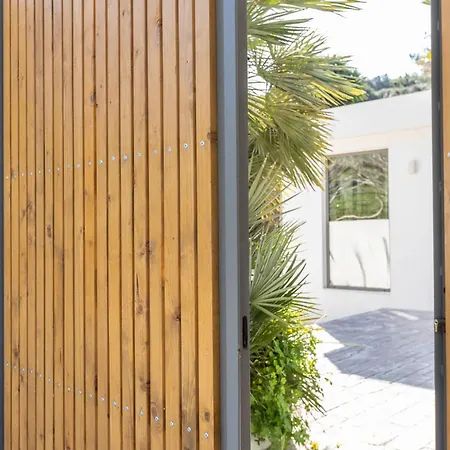 Divinum Mare Luxury With Private Pool & Sea View Apartment