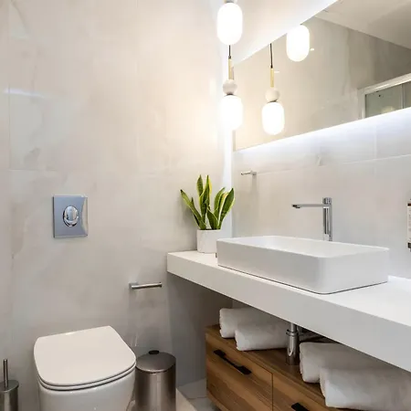 Divinum Mare Luxury With Private Pool & Sea View Apartment *